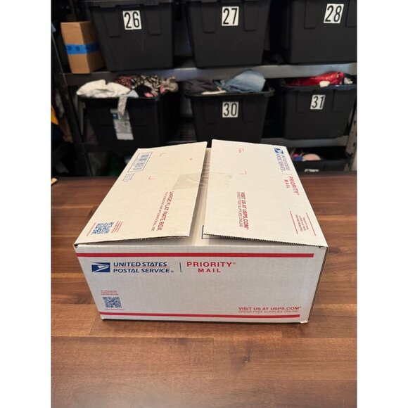 Men's size XL assorted lot - 10 pieces plus new bonus item!!! - Picture 1 of 1